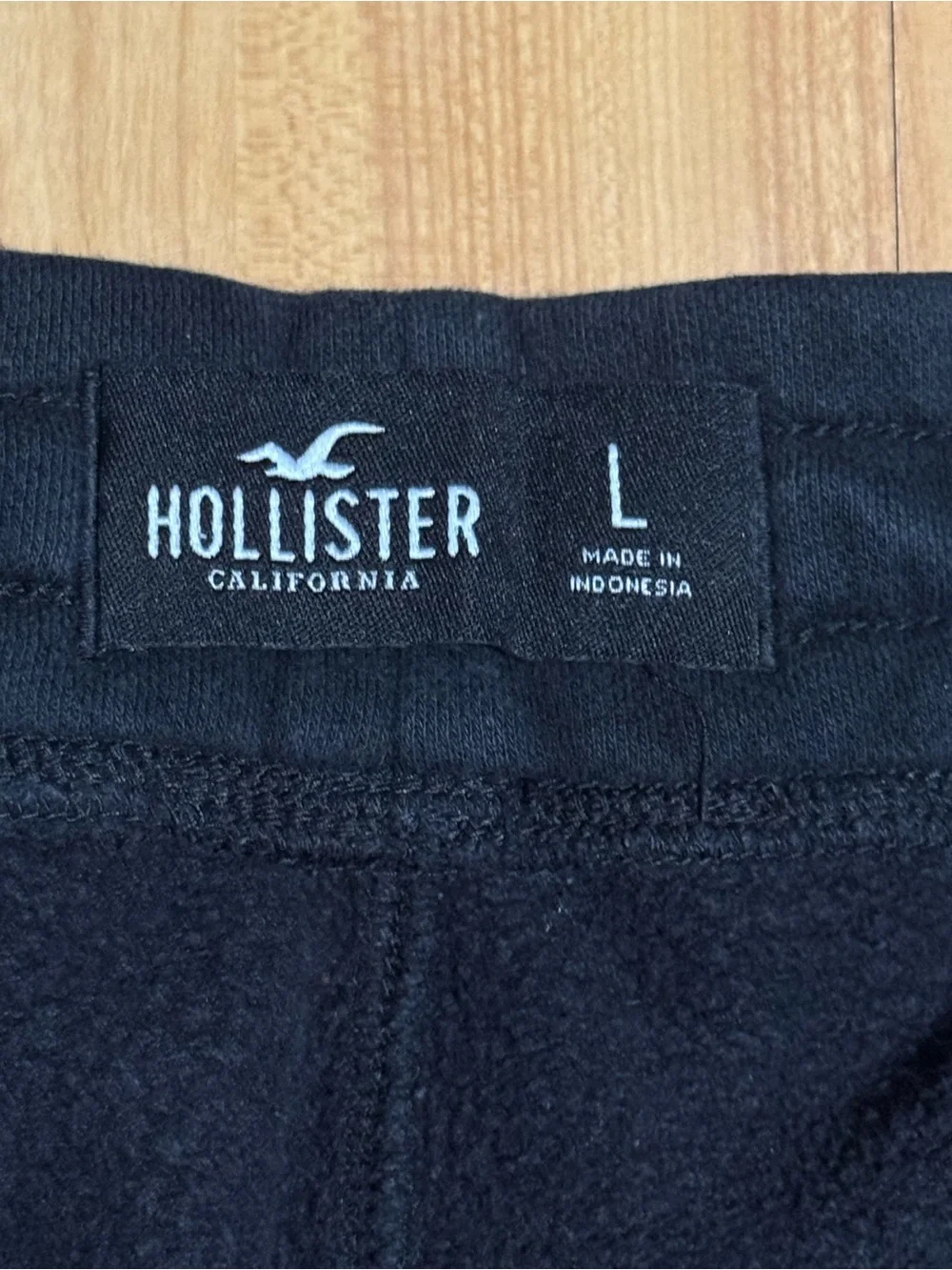 Hollister black athletic